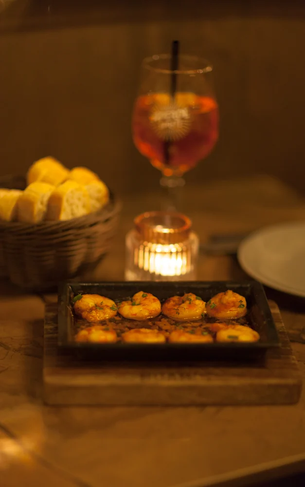 Gambas al Ajillo mit Brot